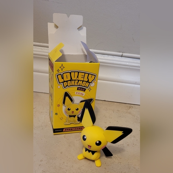 Lovely Pokémon Pichu Figure - Picture 1 of 4